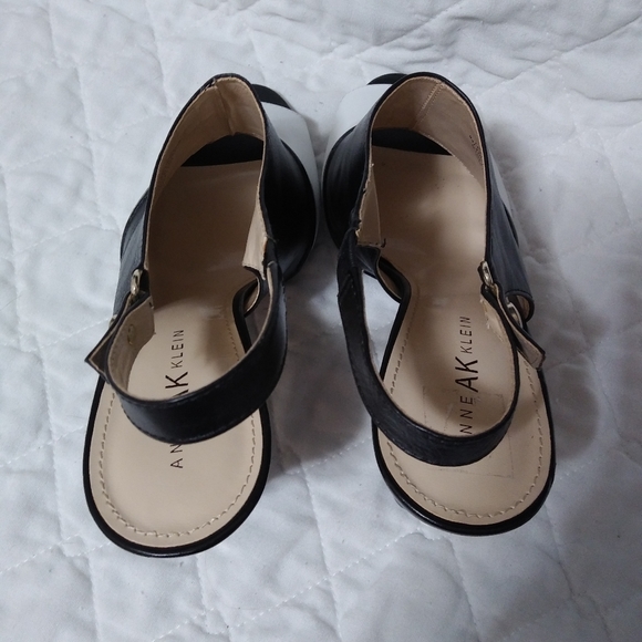 Anne Klein Strapy 👠 Heels Leather New - Picture 5 of 8
